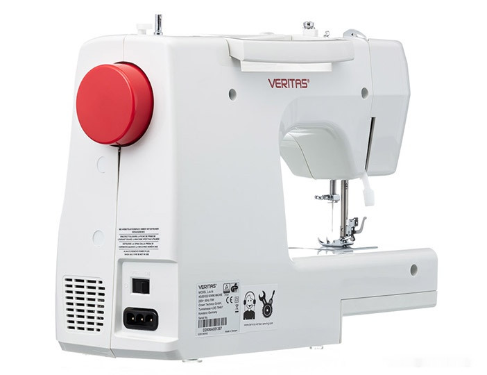 Электромеханическая швейная машина Veritas Laura