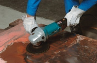 Угловая шлифмашина Makita SA7000C