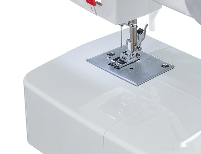 Электромеханическая швейная машина Veritas Sarah