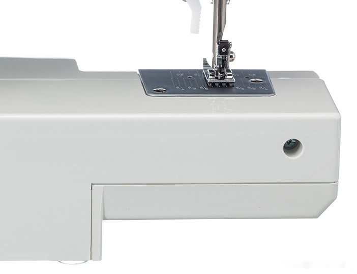 Электромеханическая швейная машина Veritas Sarah
