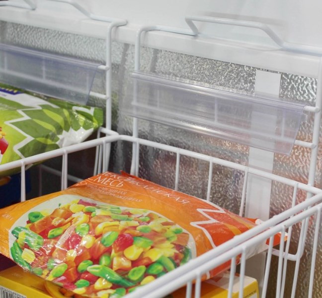 Морозильный ларь Бирюса CF68