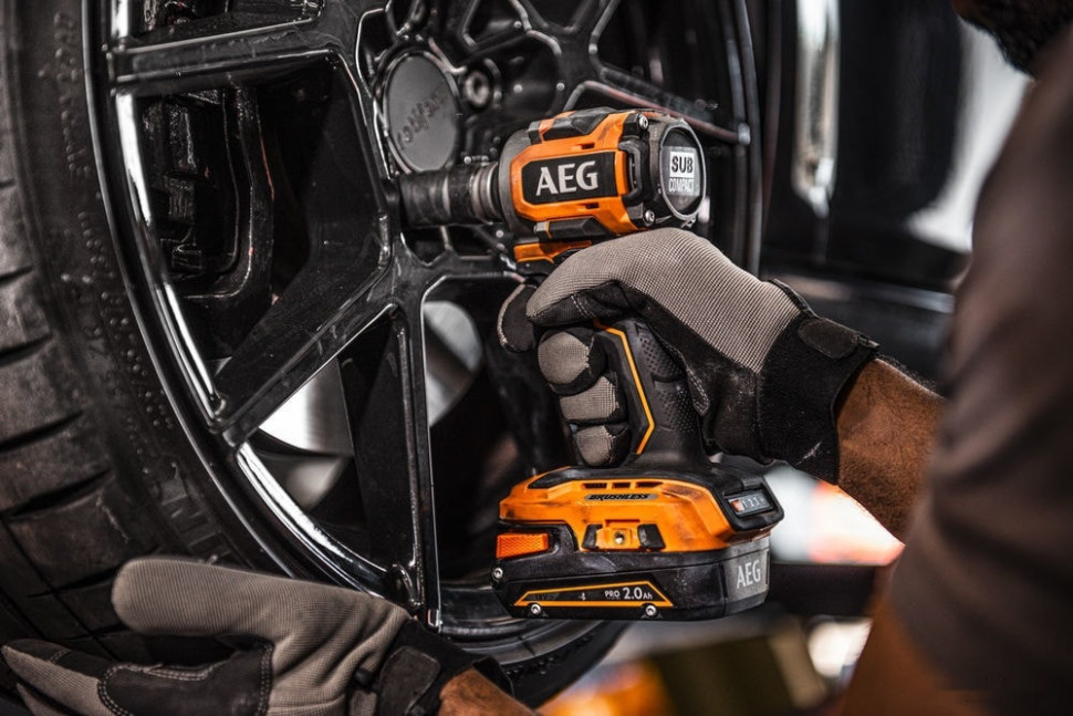 Гайковерт AEG Powertools BSS 18S12BL 4935472279 (без АКБ)