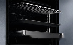 Духовой шкаф Electrolux EZF5E43X