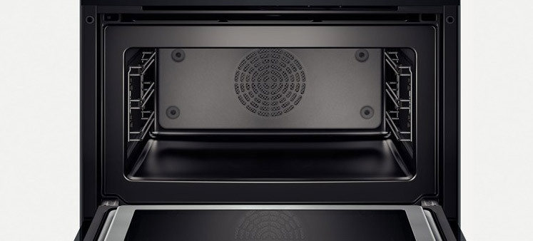 Духовой шкаф Bosch CMG636BB1
