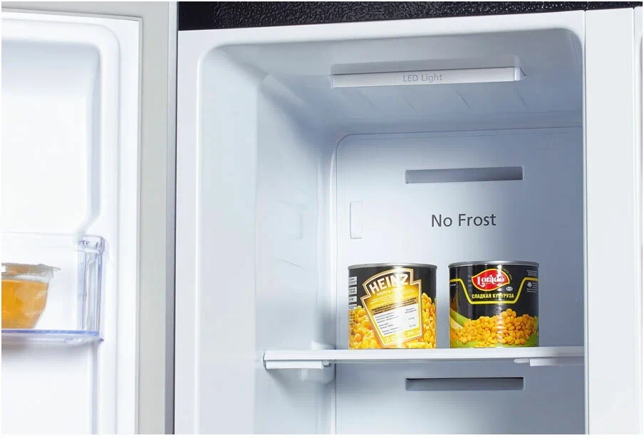 Холодильник side by side Hyundai CS5003F (черное стекло)