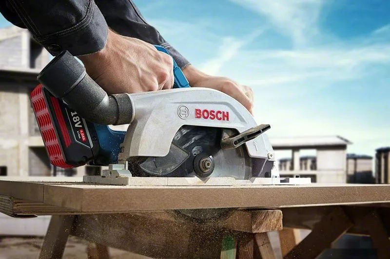 Дисковая (циркулярная) пила Bosch GKS 185-LI Professional 06016C1221 (без АКБ)