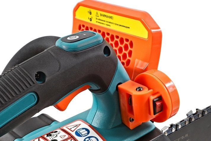 Аккумуляторная пила Sturm CSC1811BL (без АКБ)