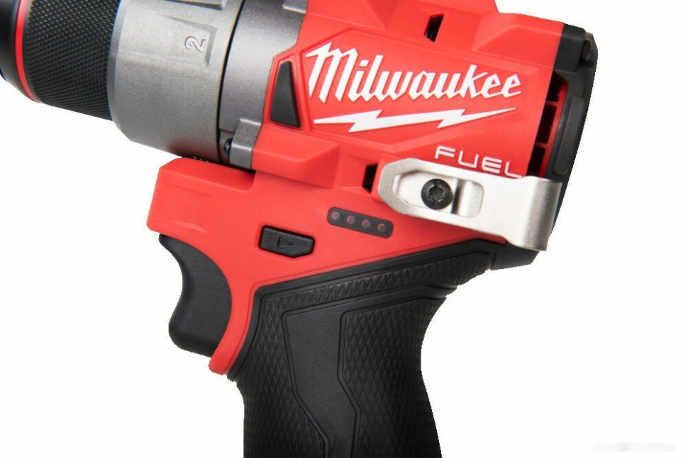 Дрель-шуруповерт Milwaukee M12 FUEL M12FDD2-202X 4933479873 (с 2-мя АКБ 2 Ач, кейс)