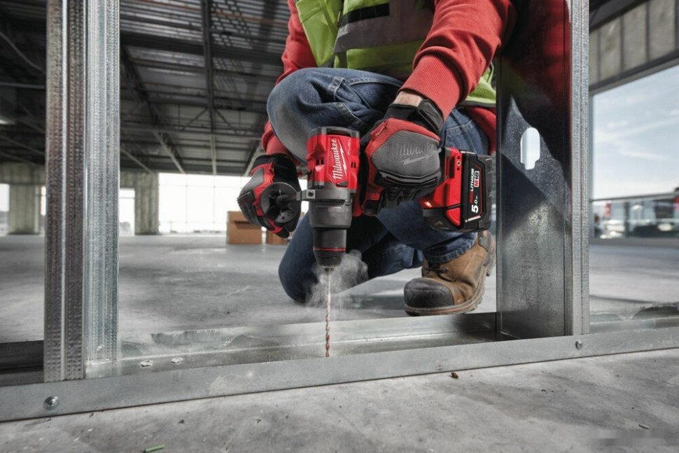 Дрель-шуруповерт Milwaukee M18 FUEL M18FDD3-502X 4933479863 (с 2-мя АКБ 5 Ач, кейс)