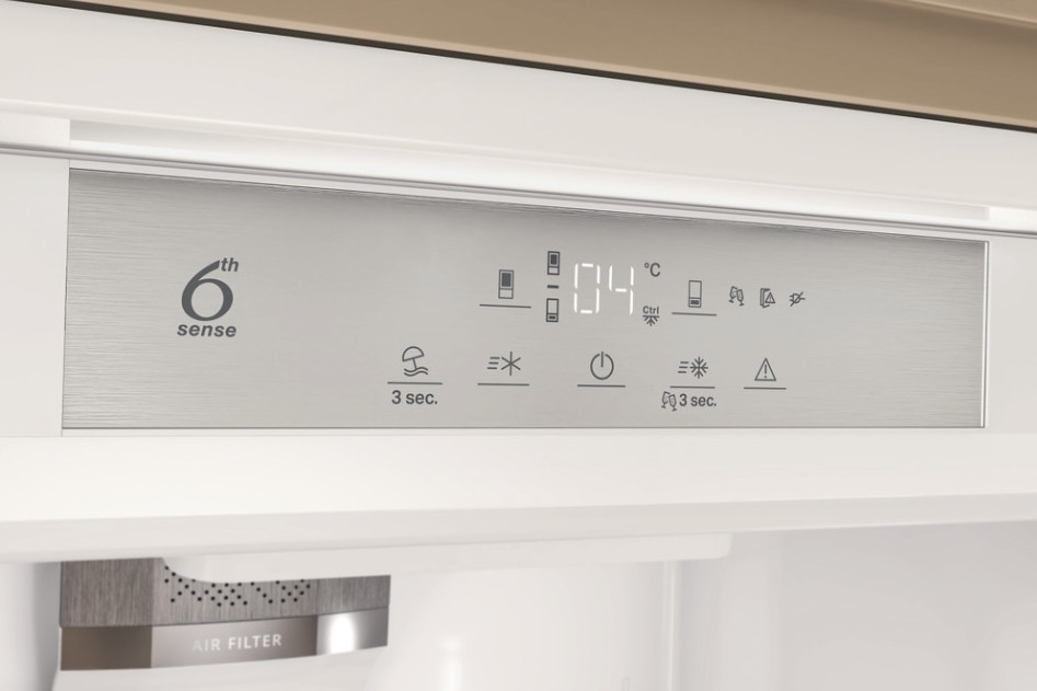 Холодильник Whirlpool SP40 812 EU 2