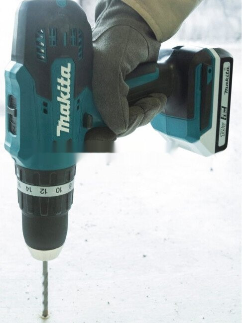 Ударная дрель-шуруповерт Makita HP488D006 (с 2-мя АКБ, кейс)