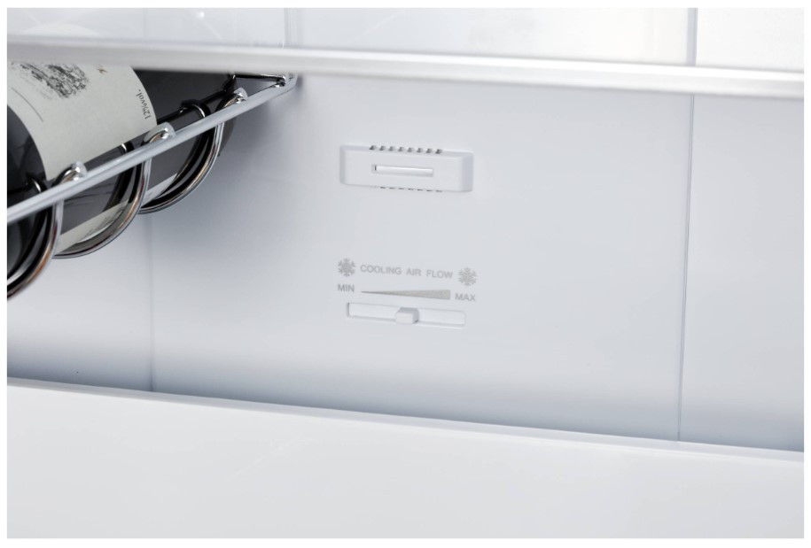 Холодильник с морозильником Korting KNFC 62370 XN